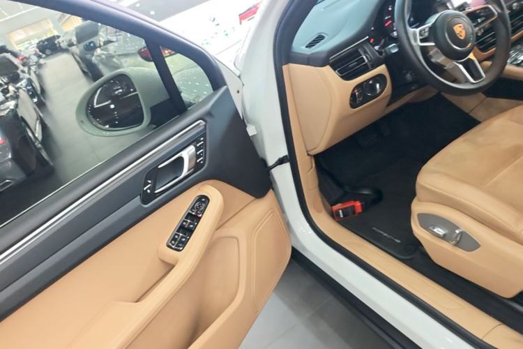 Used Porsche Macan 2018 Macan 2.0T Driver Seat