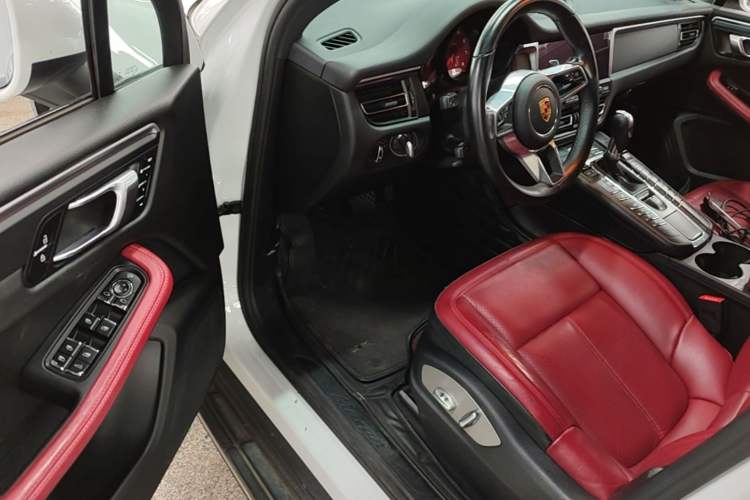 Used Porsche Macan 2018 Macan 2.0T Driver Seat