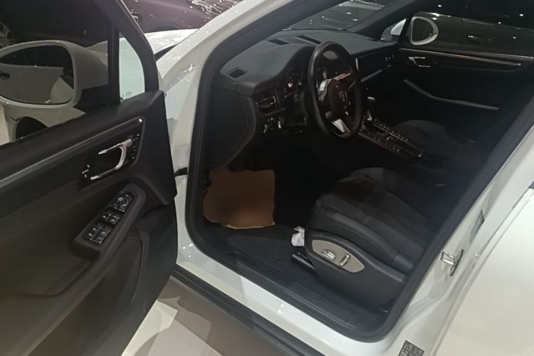 Used Porsche Macan 2018 Macan 2.0T Driver Seat