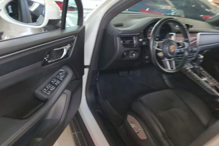 Used Porsche Macan 2018 Macan 2.0T Driver Seat