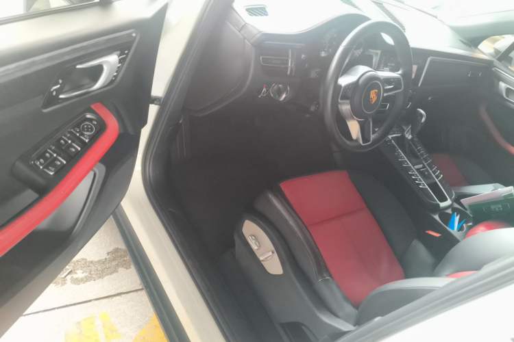 Used Porsche Macan 2018 Macan 2.0T Driver Seat