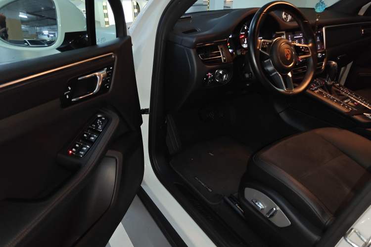 Used Porsche Macan 2018 Macan 2.0T Driver Seat