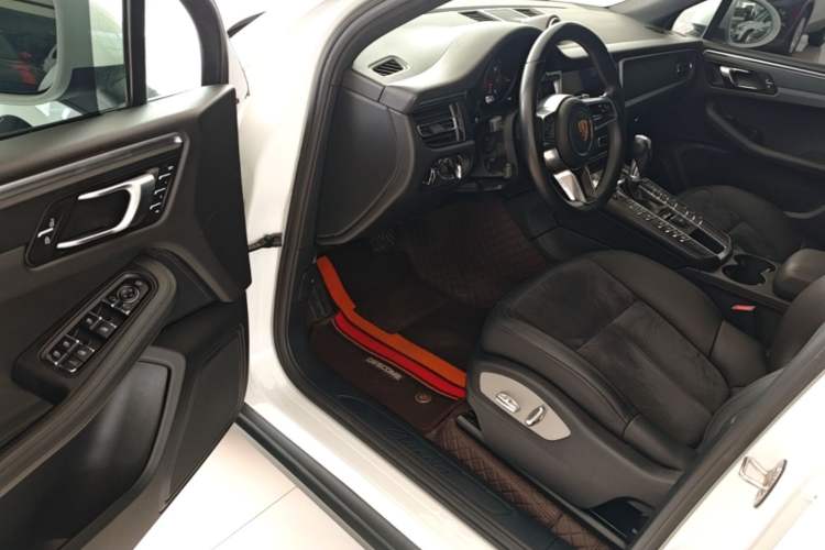 Used Porsche Macan 2018 Macan 2.0T Driver Seat