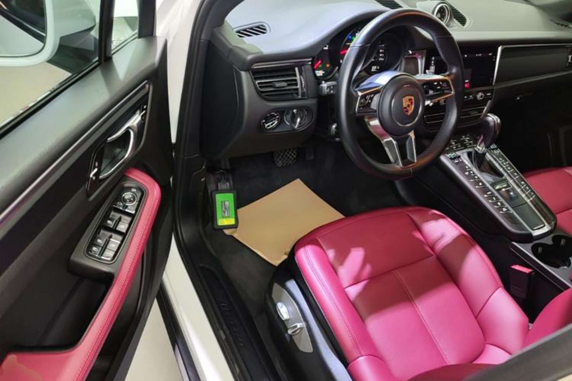 Used Porsche Macan 2018 Macan 2.0T Driver Seat