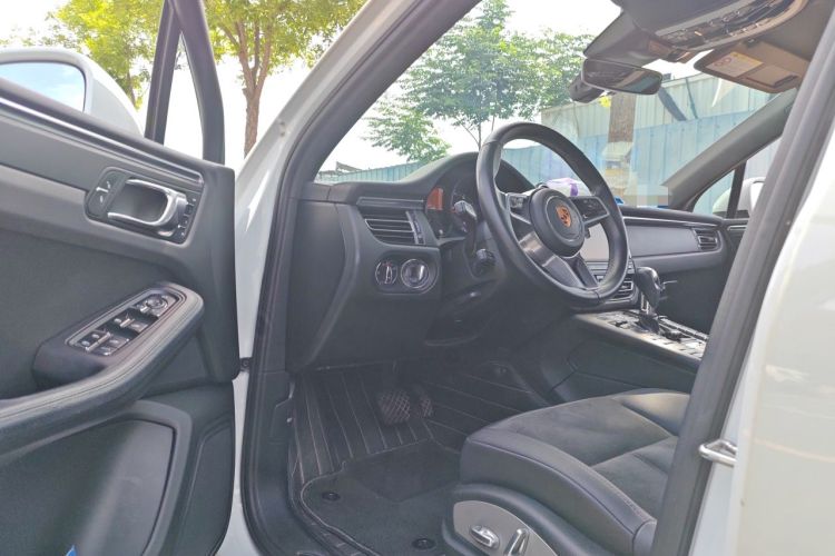 Used Porsche Macan 2018 Macan 2.0T Driver Seat