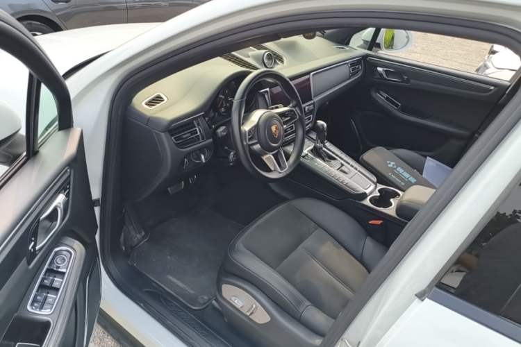 Used Porsche Macan 2018 Macan 2.0T Driver Seat