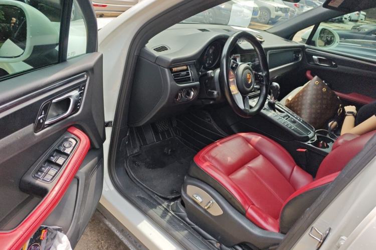 Used Porsche Macan 2018 Macan 2.0T Driver Seat