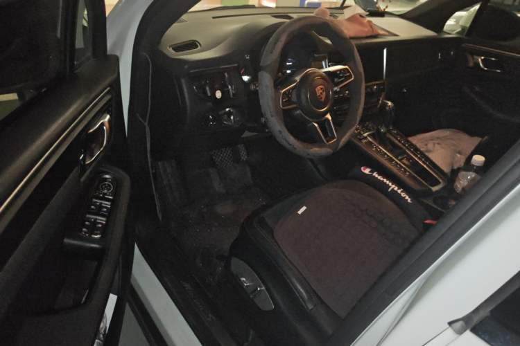 Used Porsche Macan 2018 Macan 2.0T Driver Seat