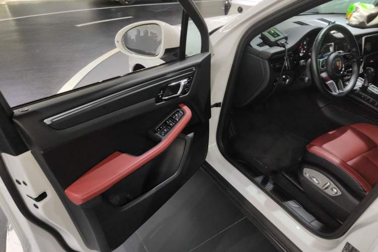 Used Porsche Macan 2018 Macan 2.0T Driver Seat