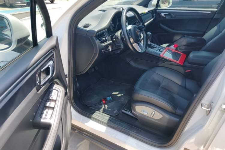 Used Porsche Macan 2018 Macan 2.0T Driver Seat