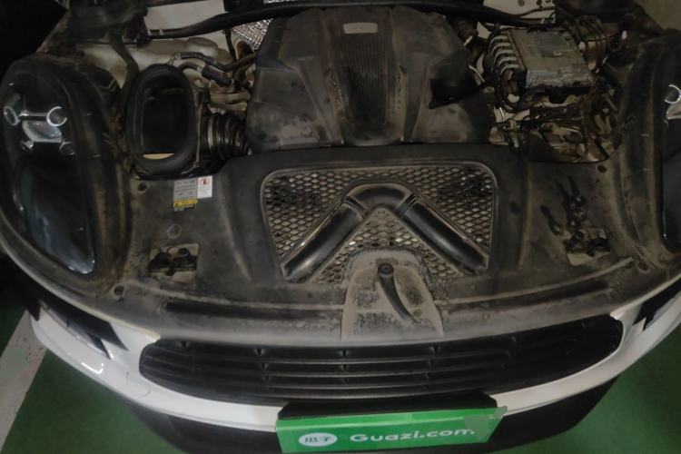 Used Porsche Macan 2018 Macan S 3.0T Engine Bay