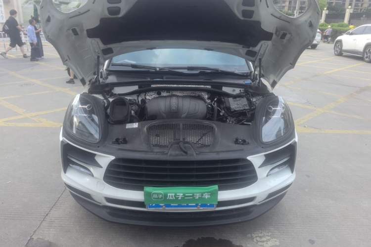 Used Porsche Macan 2018 Macan 2.0T Engine Bay