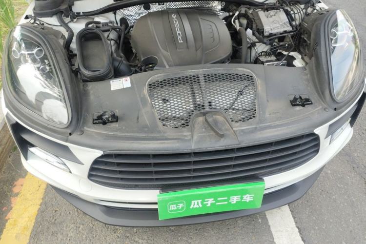Used Porsche Macan 2018 Macan 2.0T Engine Bay