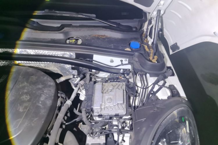 Used Porsche Macan 2018 Macan 2.0T Engine Bay Left