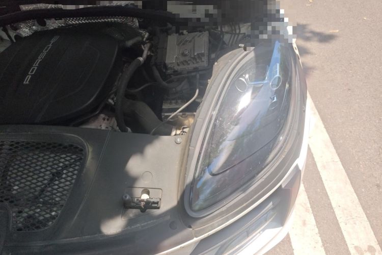 Used Porsche Macan 2018 Macan 2.0T Engine Bay Left