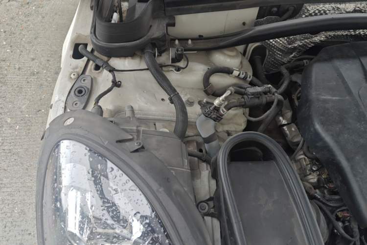Used Porsche Macan 2018 Macan 2.0T Engine Bay Right