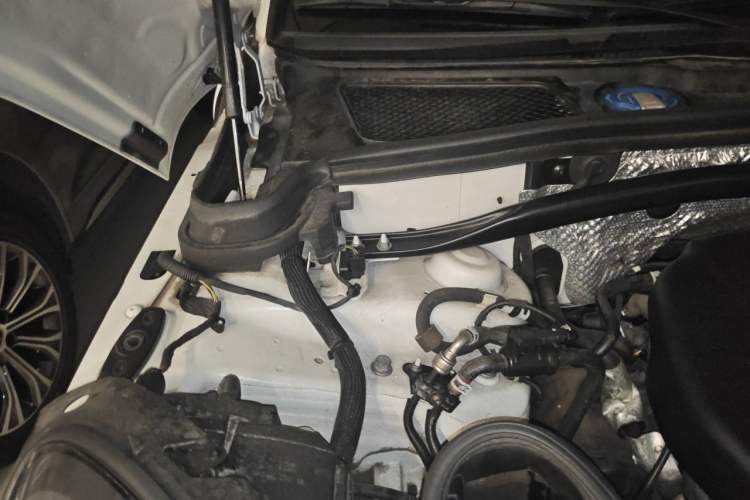 Used Porsche Macan 2018 Macan 2.0T Engine Bay Right