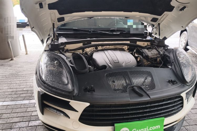 Used Porsche Macan 2018 Macan 2.0T Engine Bay Right