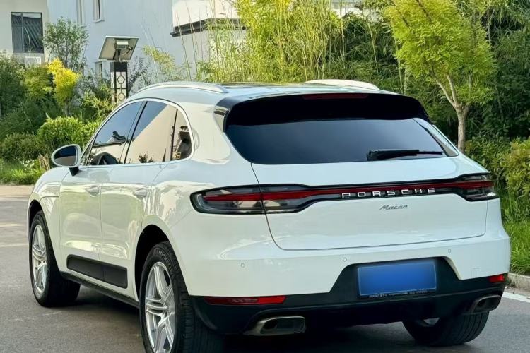 Used Porsche Macan 2018 Macan 2.0T Exterior 3