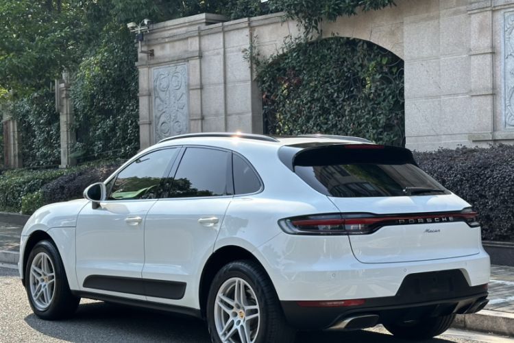Used Porsche Macan 2018 Macan 2.0T Exterior 3