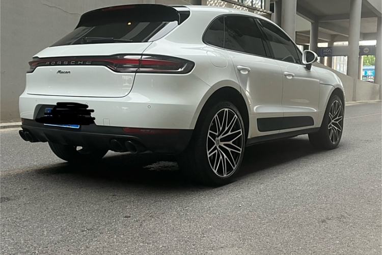 Used Porsche Macan 2018 Macan 2.0T Exterior 3
