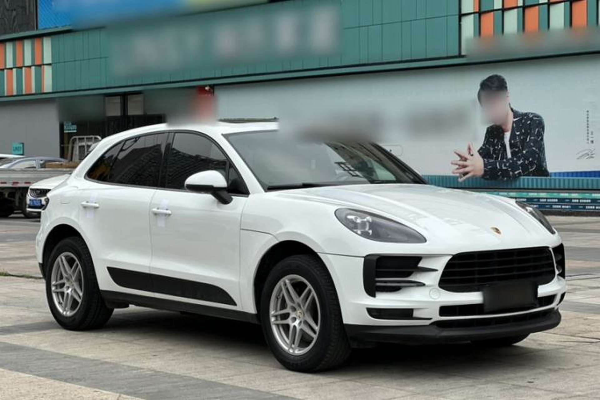Used Porsche Macan 2018 Macan 2.0T Exterior 3