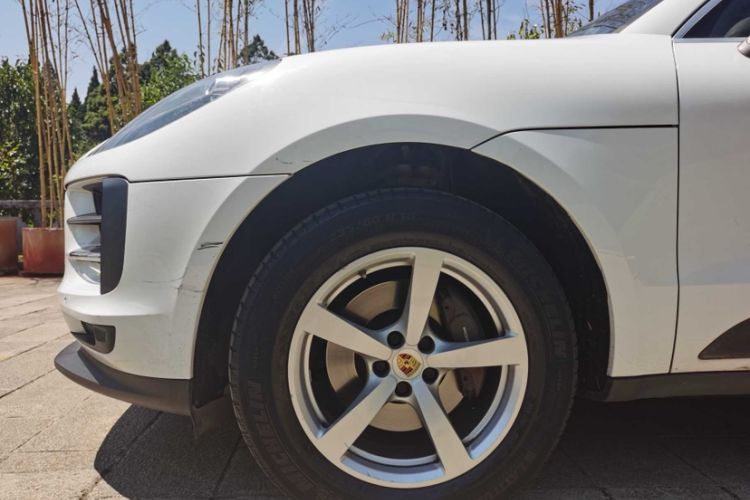 Used Porsche Macan 2018 Macan 2.0T Exterior 3