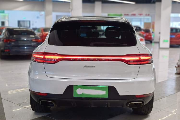 Used Porsche Macan 2018 Macan 2.0T Exterior 3