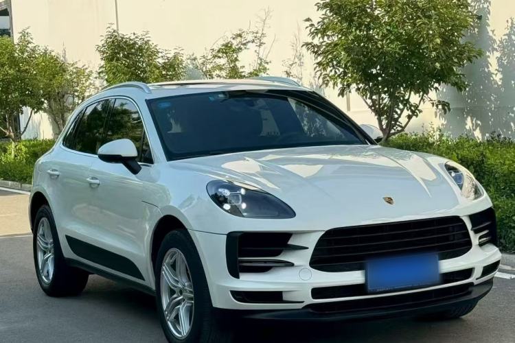 Used Porsche Macan 2018 Macan 2.0T Exterior 4