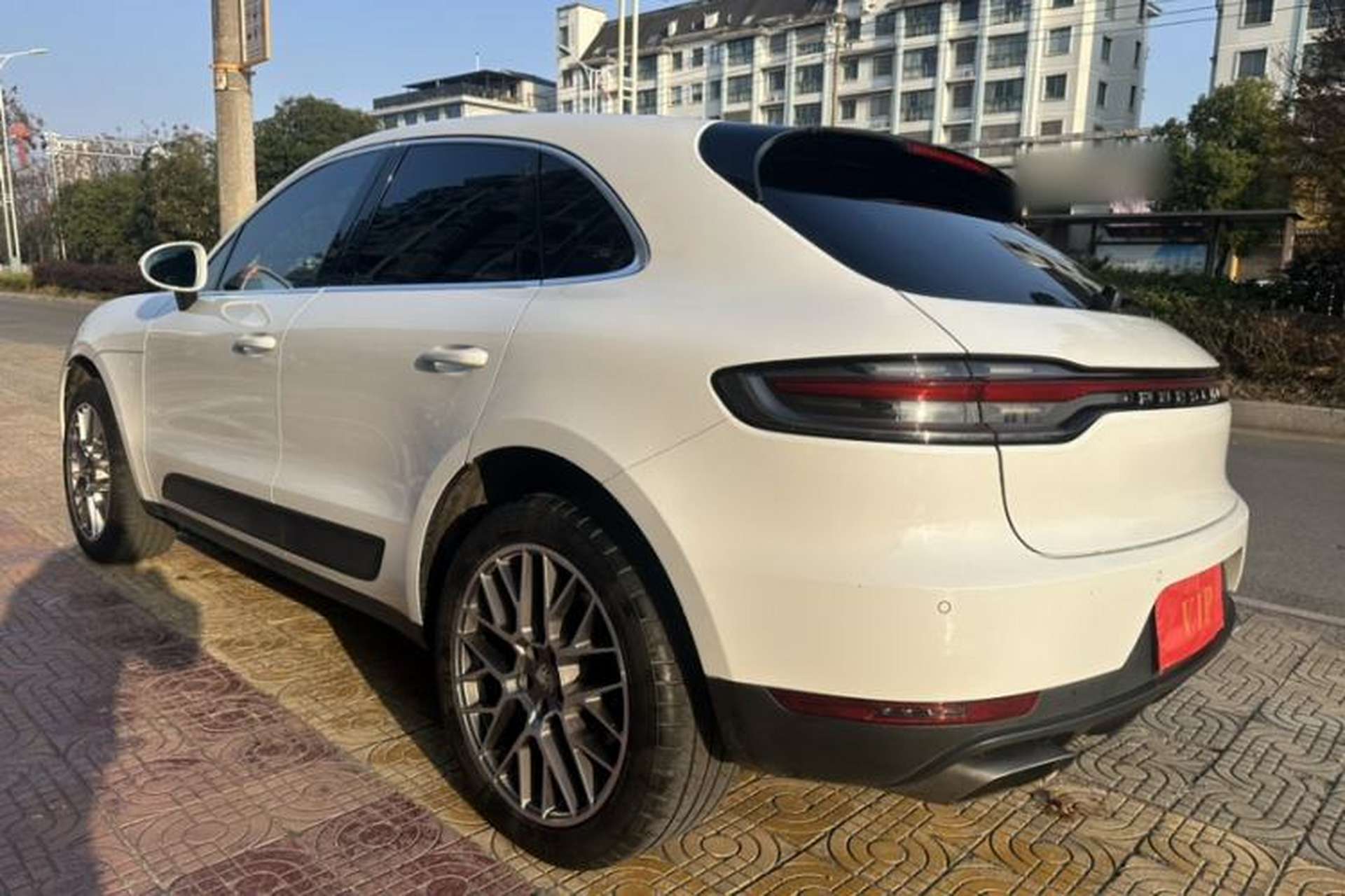 Used Porsche Macan 2018 Macan 2.0T Exterior 4