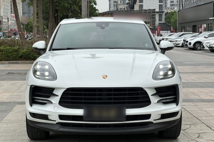 Used Porsche Macan 2018 Macan 2.0T Exterior 4