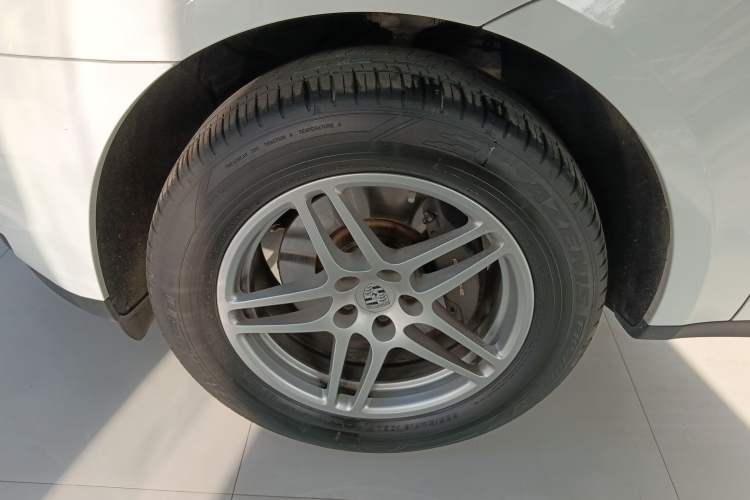 Used Porsche Macan 2018 Macan 2.0T Exterior 4