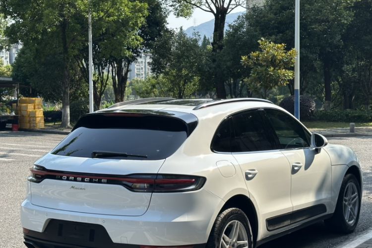 Used Porsche Macan 2018 Macan 2.0T Exterior 5