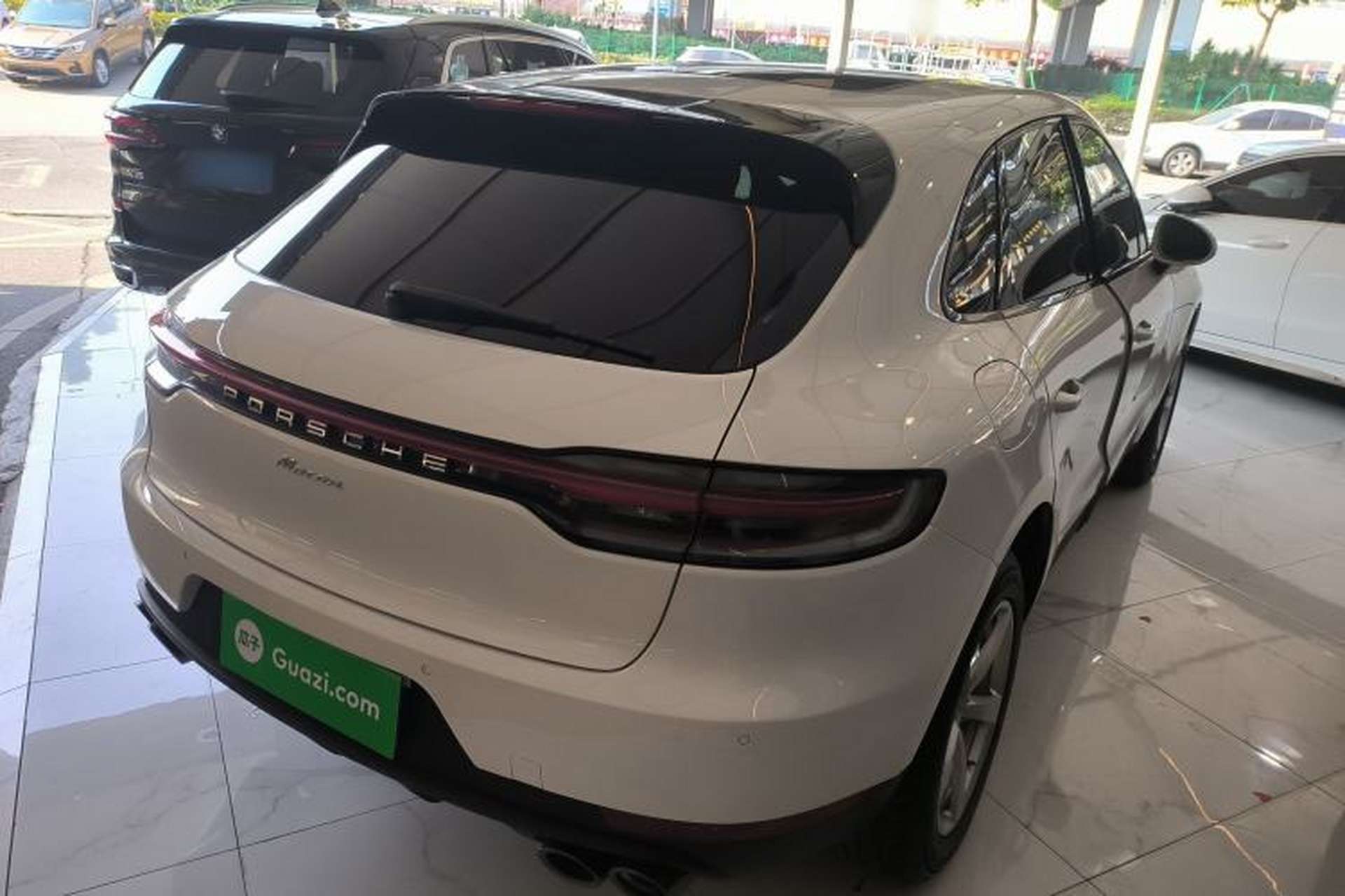 Used Porsche Macan 2018 Macan 2.0T Exterior 5