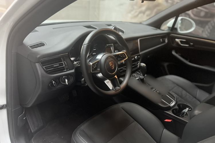 Used Porsche Macan 2018 Macan 2.0T Exterior 5