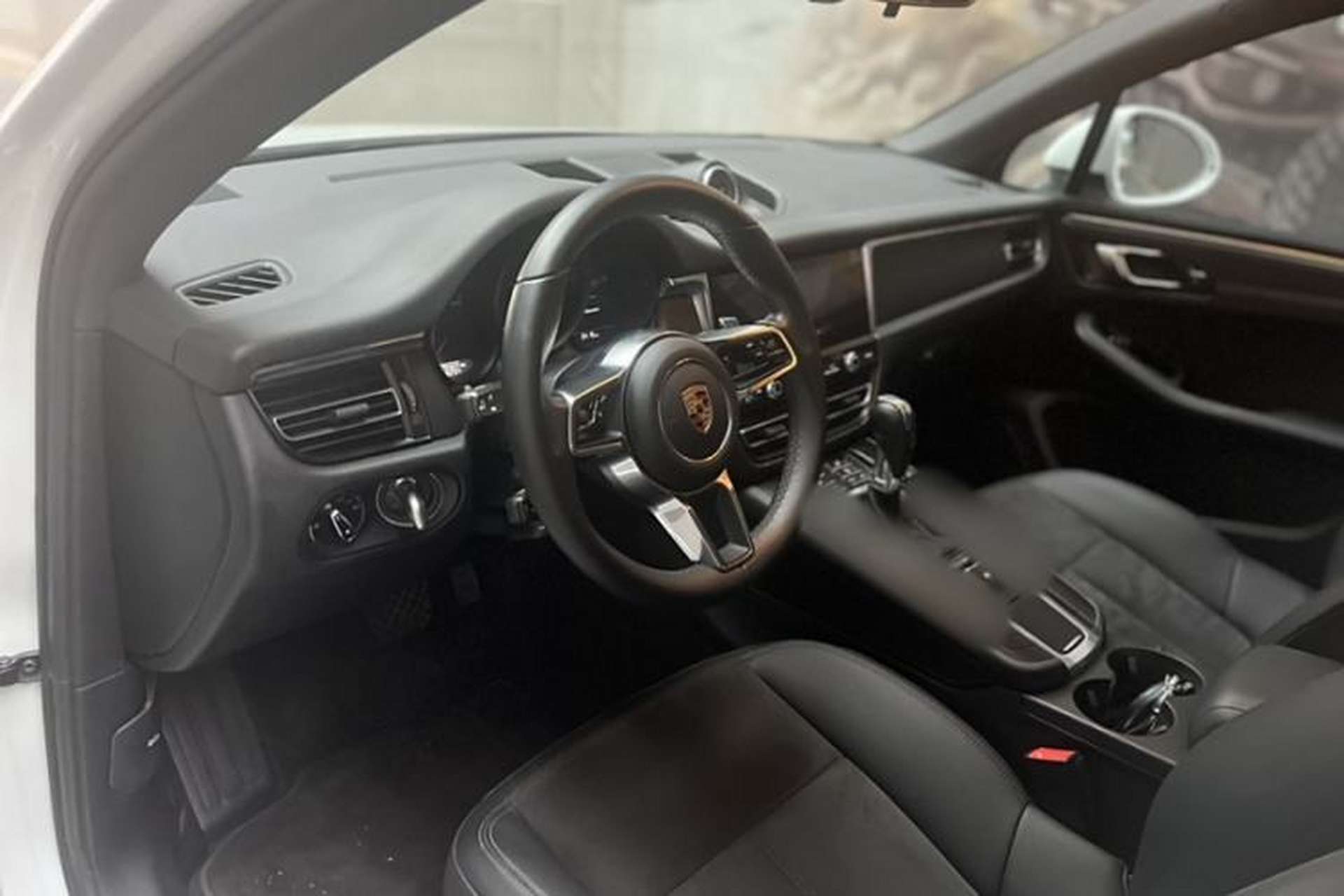 Used Porsche Macan 2018 Macan 2.0T Exterior 5