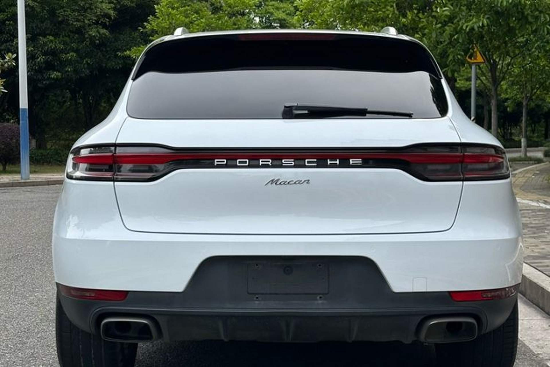 Used Porsche Macan 2018 Macan 2.0T Exterior 5