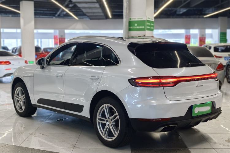 Used Porsche Macan 2018 Macan 2.0T Exterior 5
