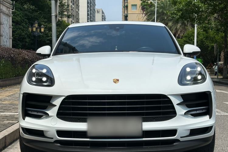 Used Porsche Macan 2018 Macan 2.0T Exterior 5