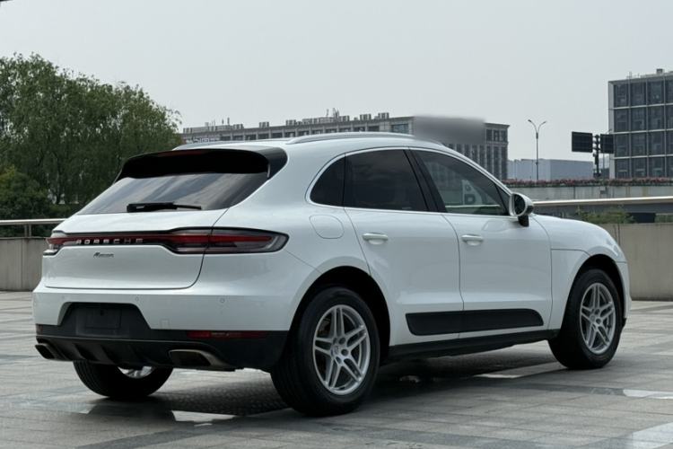 Used Porsche Macan 2018 Macan 2.0T Exterior 7