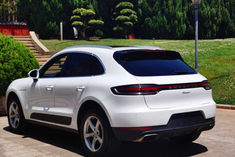 Used Porsche Macan 2018 Macan 2.0T Exterior 7