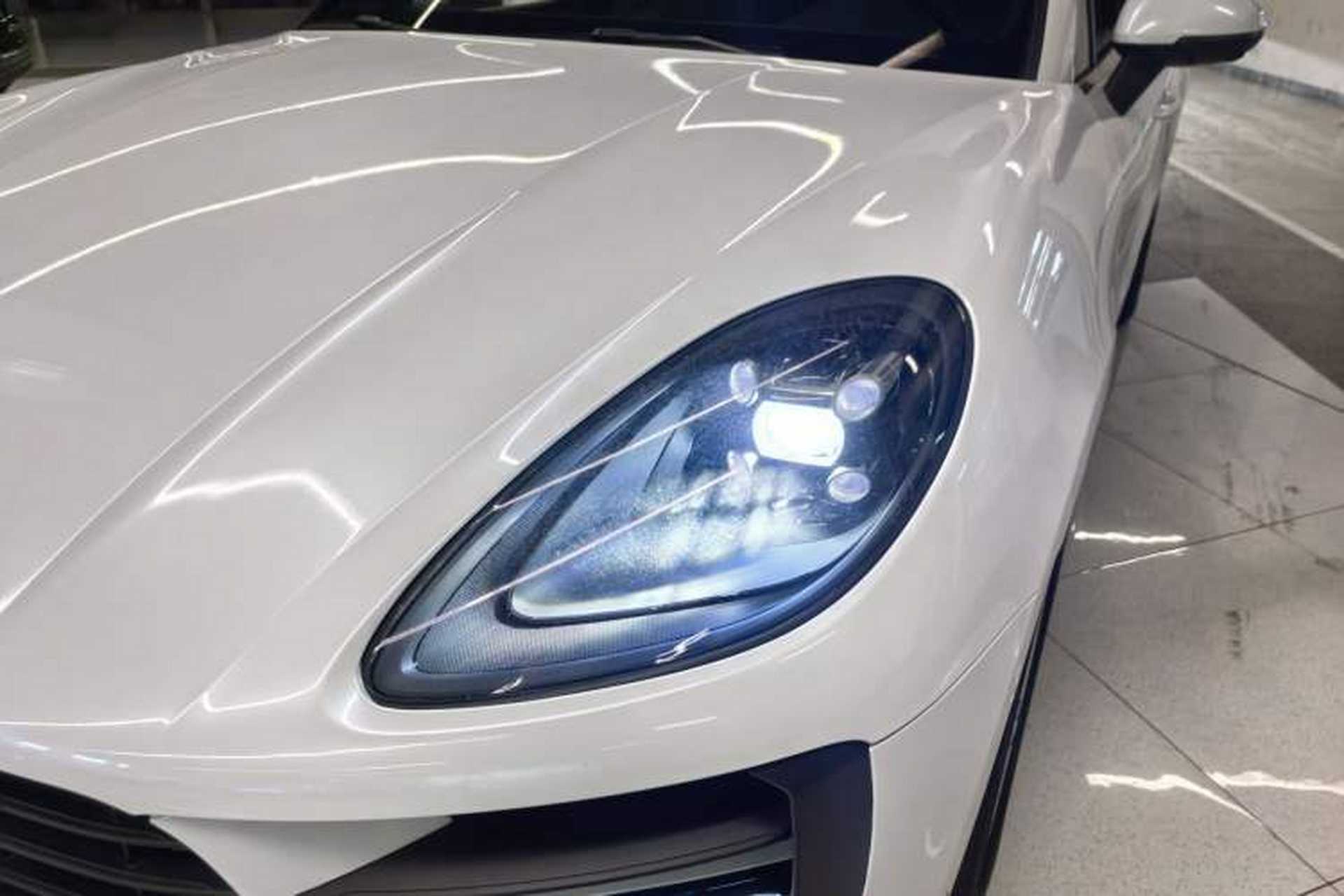 Used Porsche Macan 2018 Macan 2.0T Exterior 7