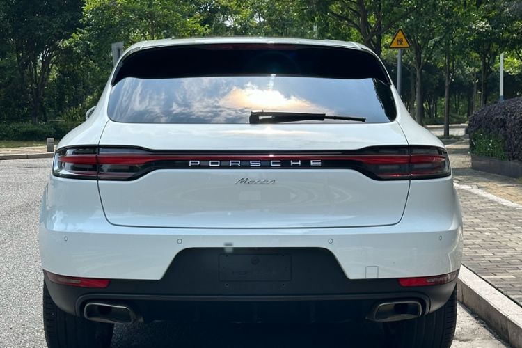Used Porsche Macan 2018 Macan 2.0T Exterior 7