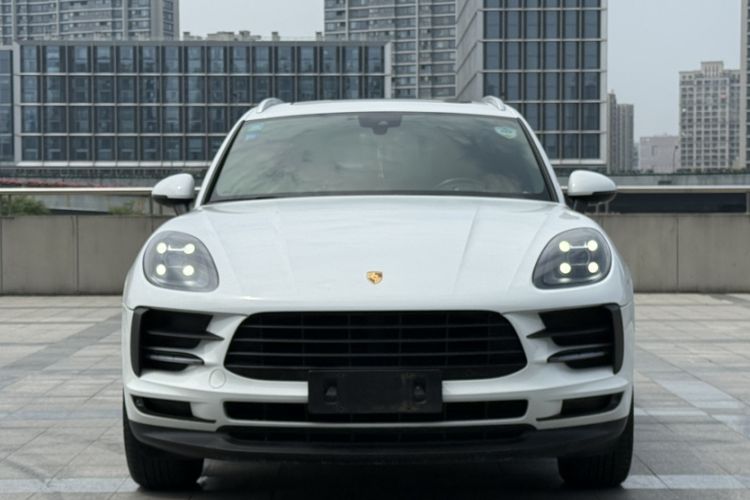 Used Porsche Macan 2018 Macan 2.0T Exterior 8