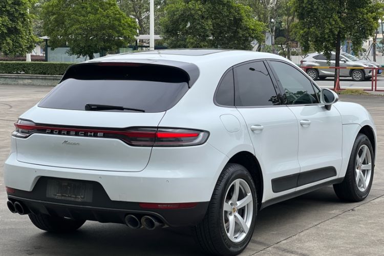Used Porsche Macan 2018 Macan 2.0T Exterior 9