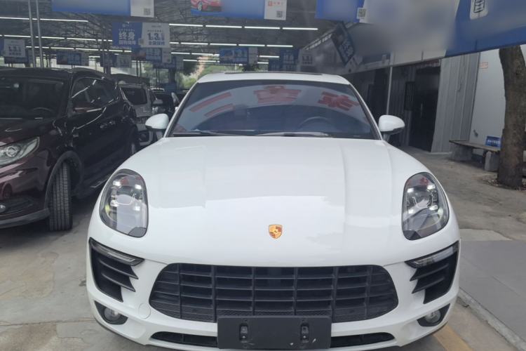 Used Porsche Macan 2018 Macan 2.0T Front
