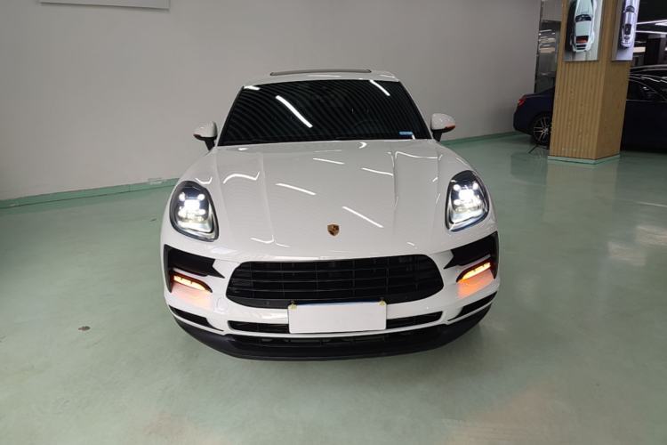 Used Porsche Macan 2018 Macan 2.0T Front