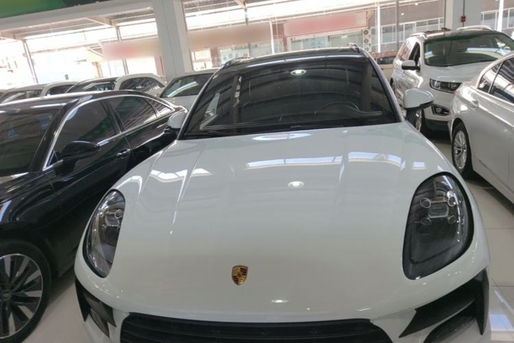 Used Porsche Macan 2018 Macan 2.0T Front
