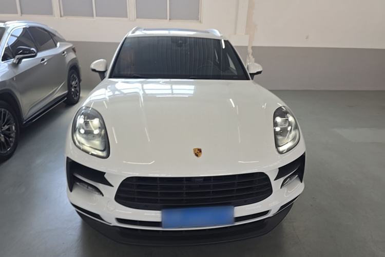 Used Porsche Macan 2018 Macan 2.0T Front