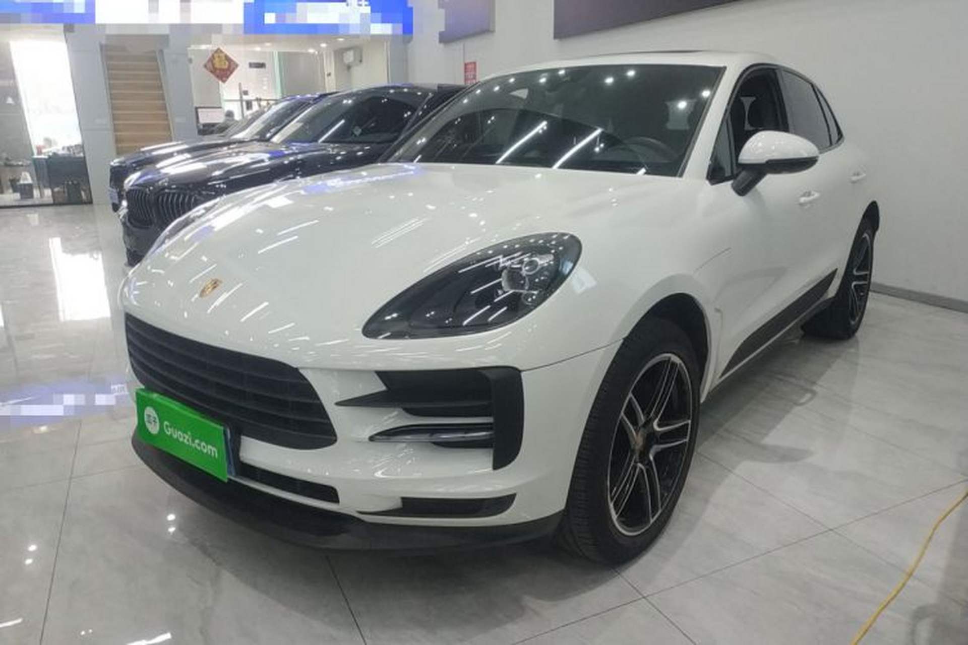 Used Porsche Macan 2018 Macan 2.0T Front Left 45 Deg